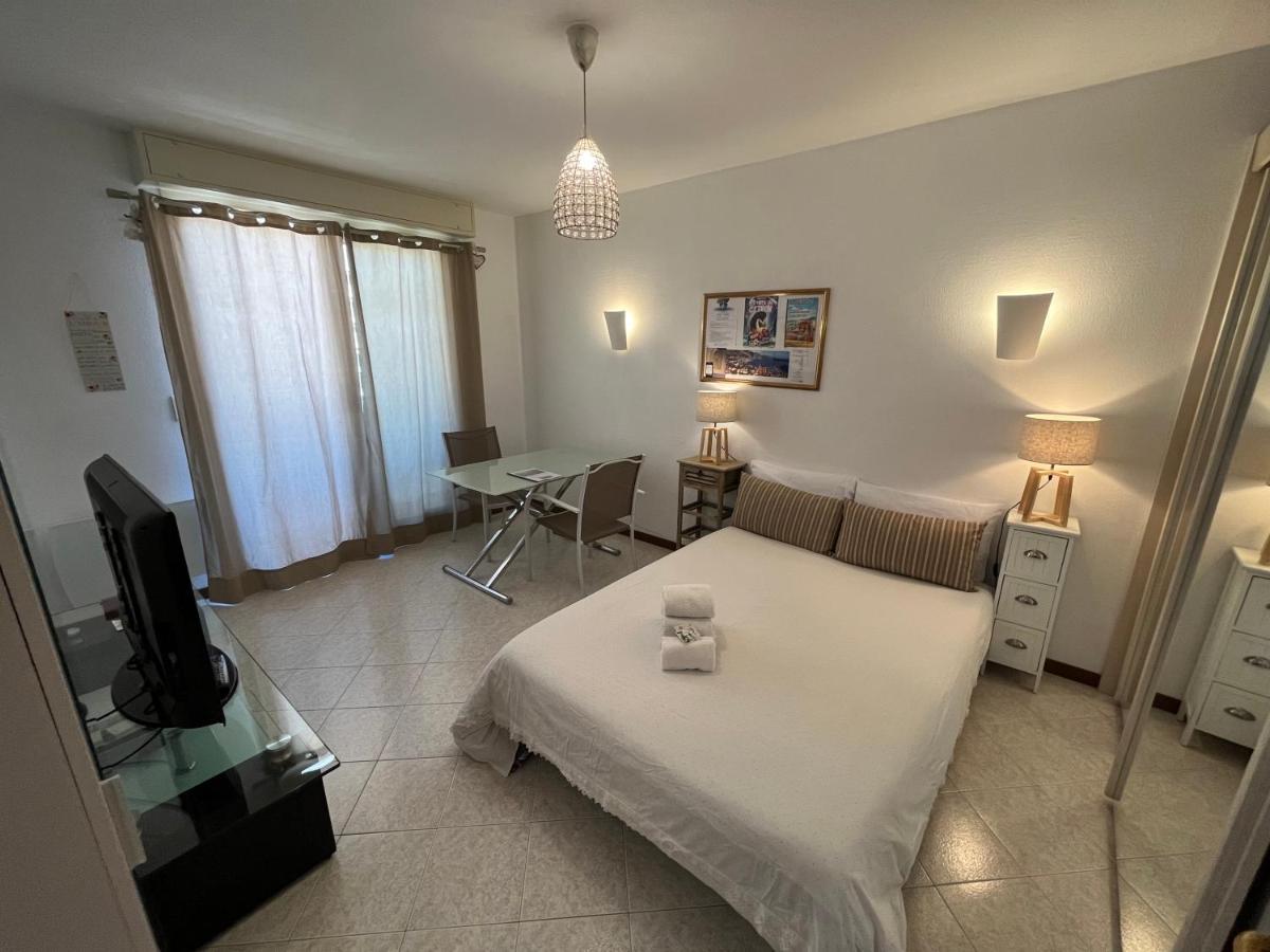 Studio 28 M2 Au Calme A Ментона Экстерьер фото